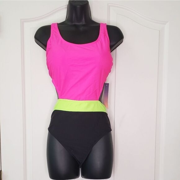 NWT Swimsuit One Piece - Picture 1 of 6